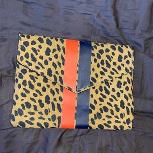 Stella & dot clutch